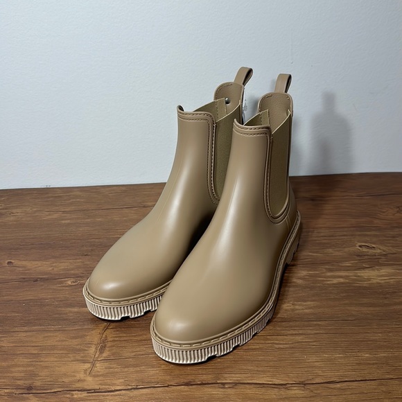 Igor | Round Toe Plain Beige Block Heels PVC Clothing Women’s Rain Boots - Picture 5 of 13